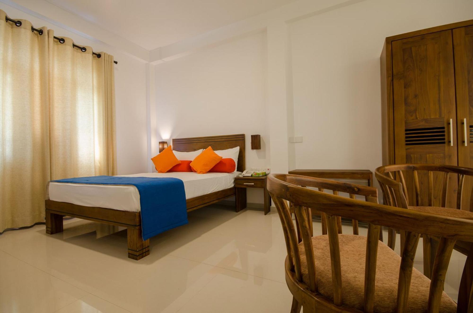 ออกวิน รีสอร์ต - นาวาลาปิติยา Hotel แคนดี้ ห้อง รูปภาพ